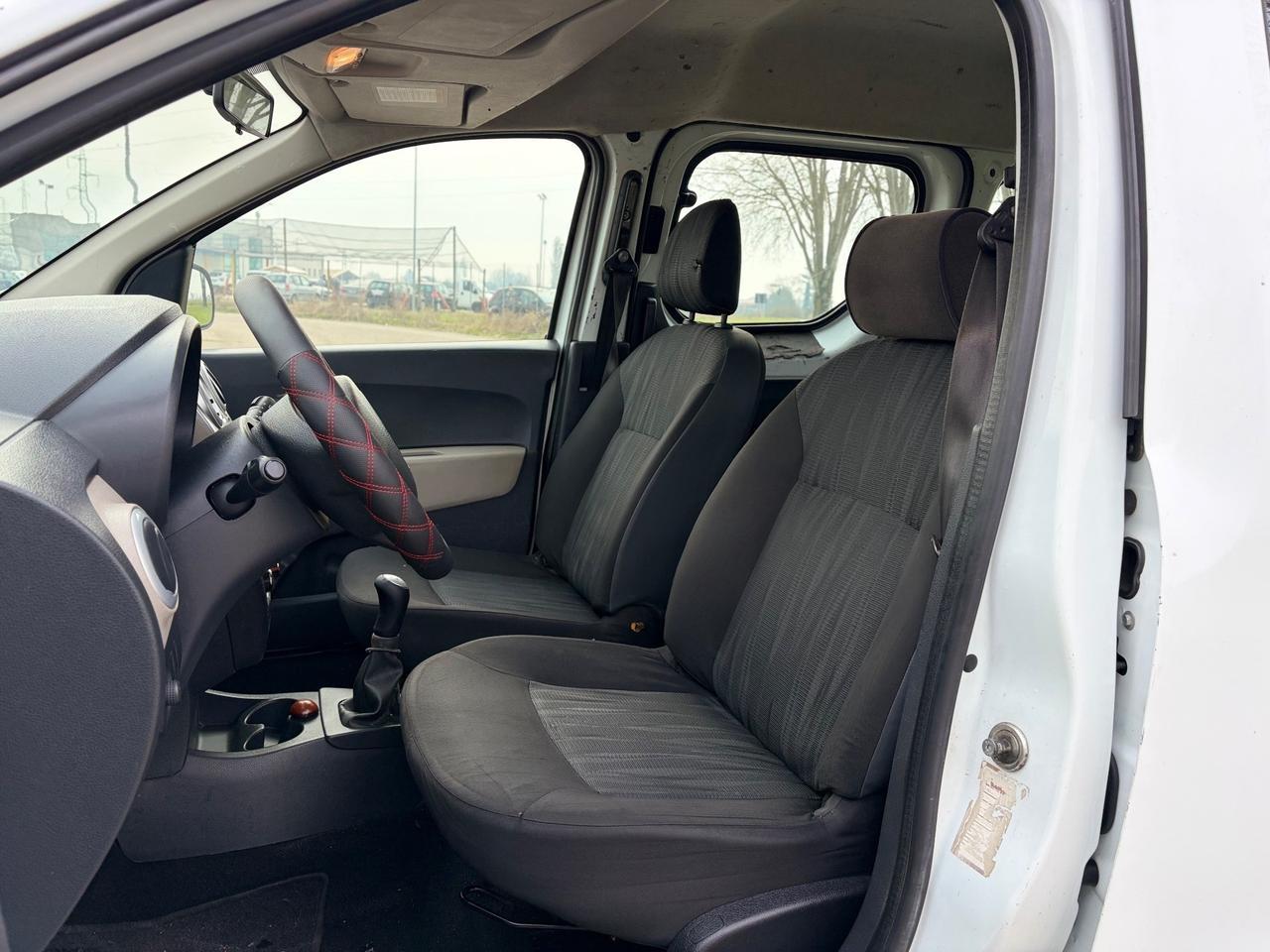 Dacia Dokker 1.5 dCi 2013 5 posti