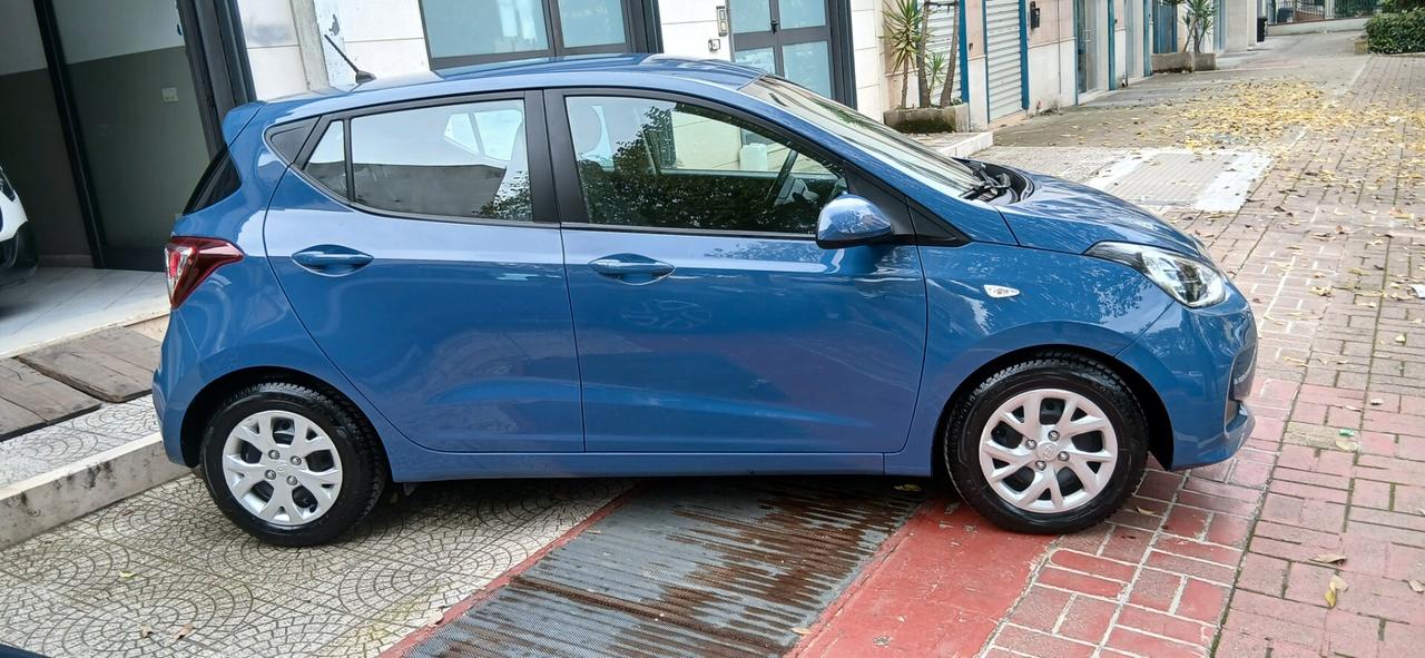 HYUNDAI i10 1.0 MPI STYLE