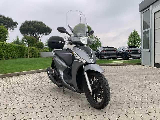Kymco New People S125