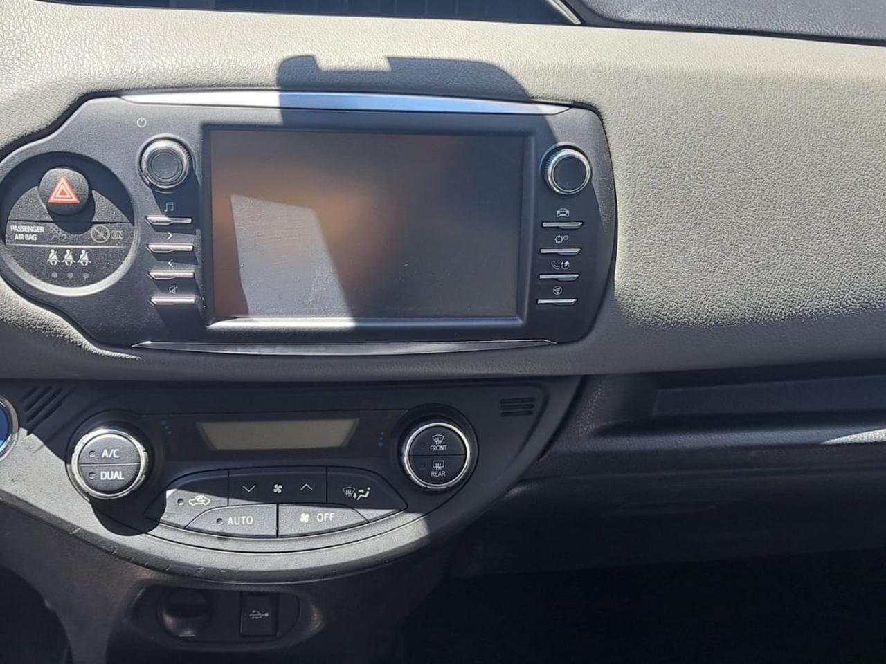 Toyota Yaris 1.5 Hybrid #2599