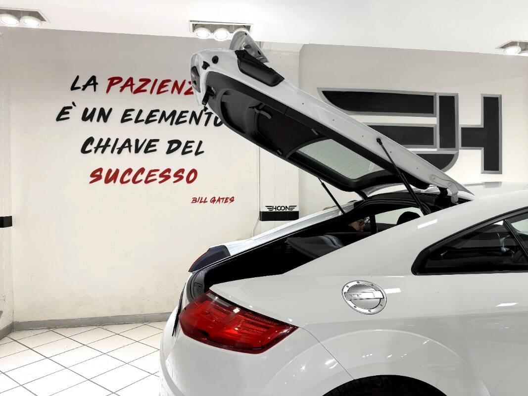 Audi TT Coupé 2.0 tfsi S line