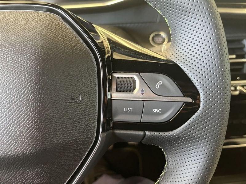 Peugeot 2008 2008 1.2 hybrid GT 145cv e-dcs6