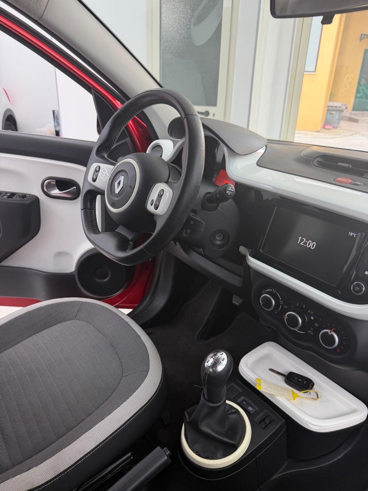 Renault Twingo SCe Lovely