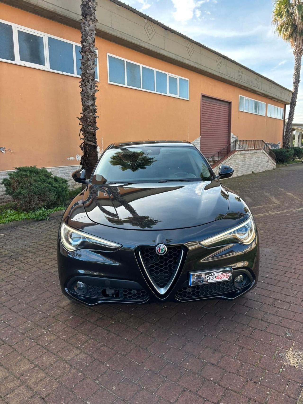 Alfa Romeo Stelvio 2.2 Turbodiesel 180 CV AT8 RWD Super