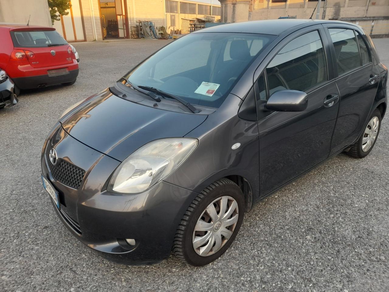 Toyota Yaris 1.3 5 porte
