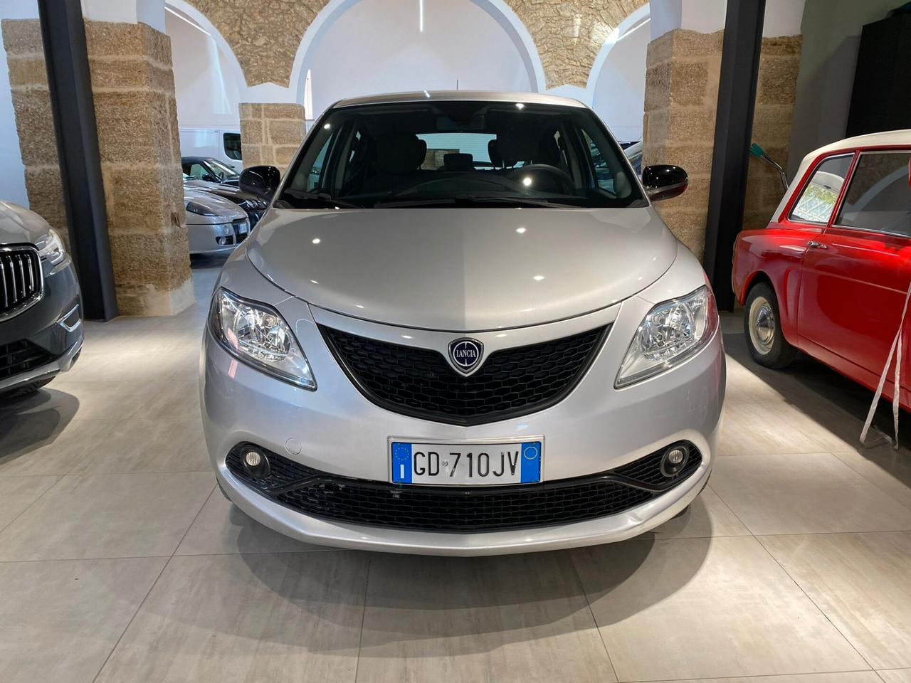 Lancia Ypsilon 1.0 FireFly 5 porte S&S Hybrid Ecochic Gold