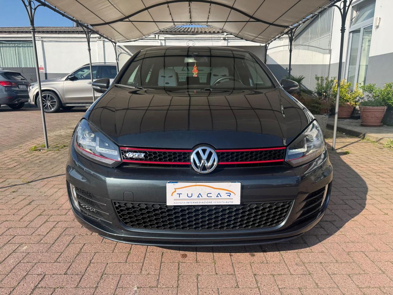 Volkswagen Golf GTI 2.0 GTI #10530