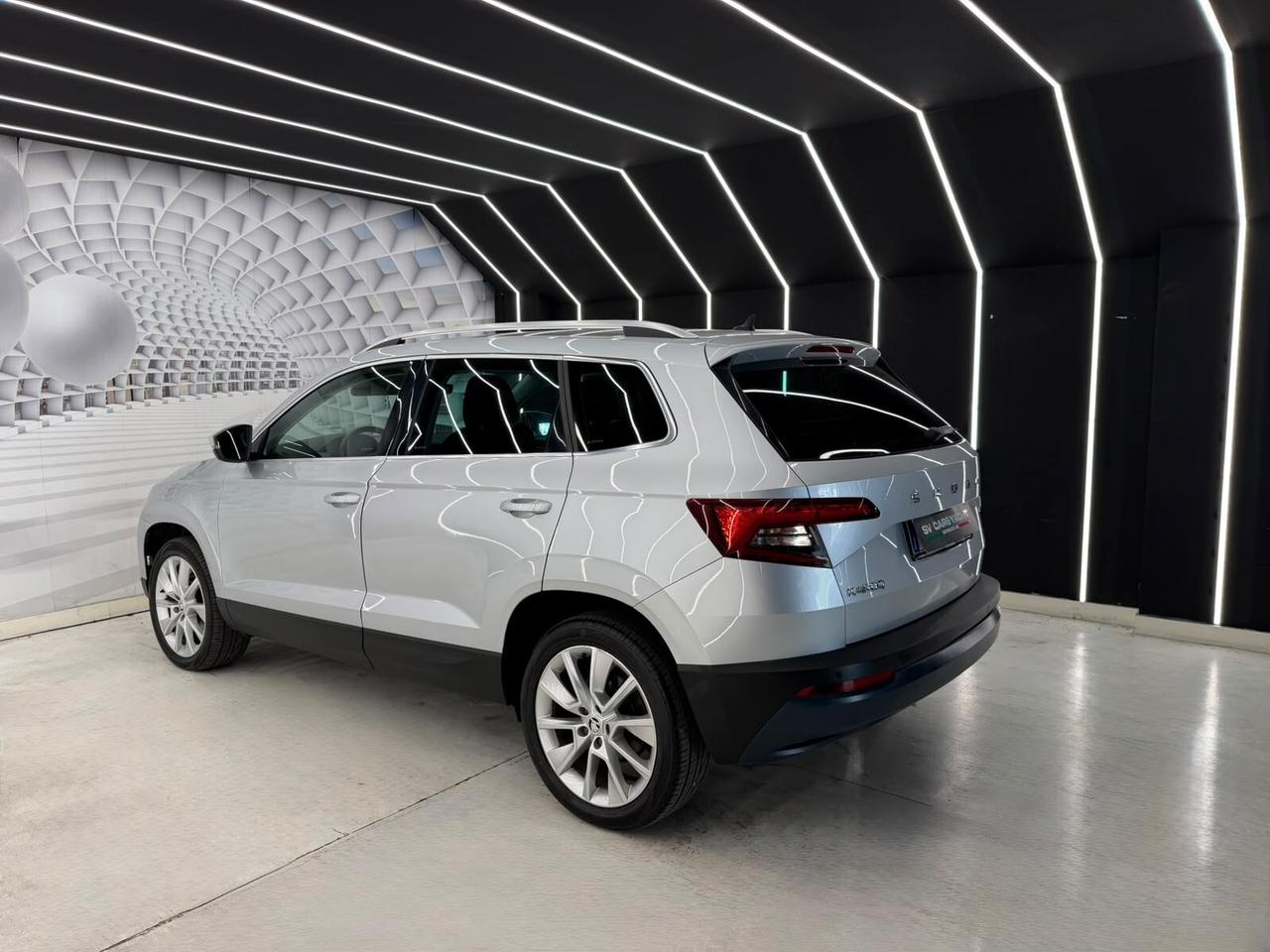 Skoda Karoq 1.6 TDI DSG-KM CERTIFICATI-12 MESI GARANZIA-PERMUTE