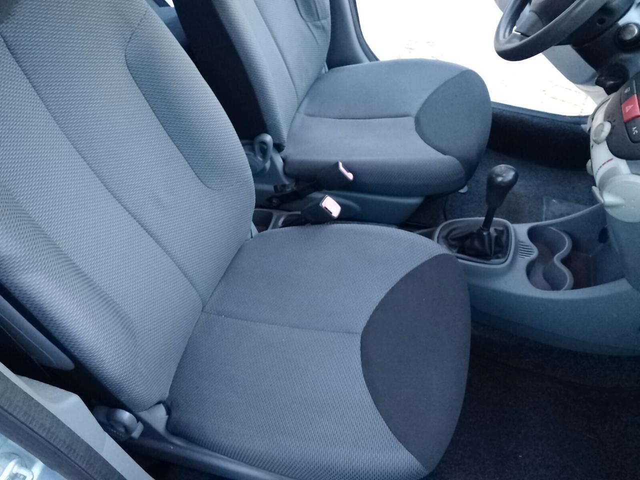 Toyota Aygo 1.0 12V VVT-i 5 porte Sol