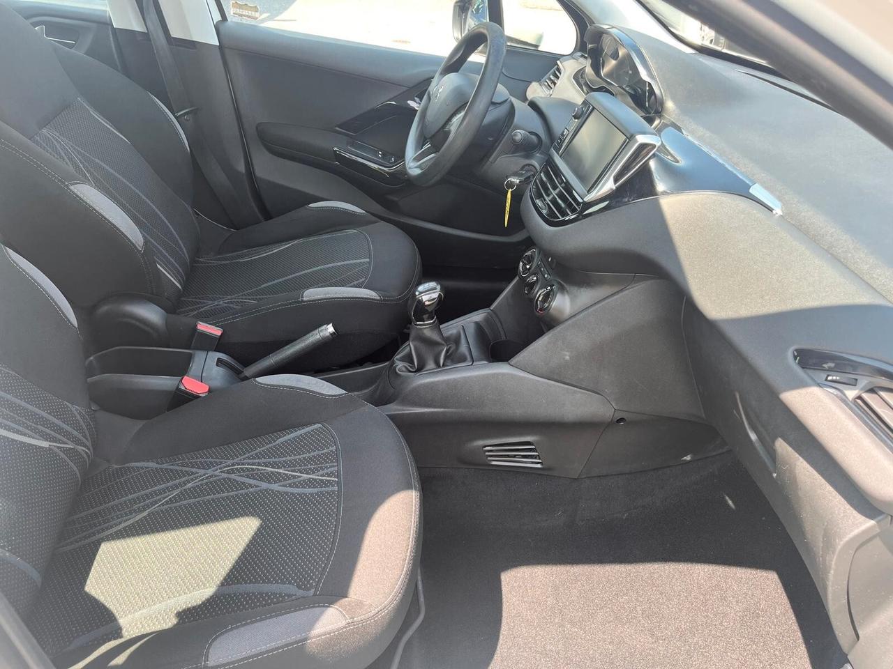 Peugeot 208 1.4 HDi 68 CV 5 porte Access