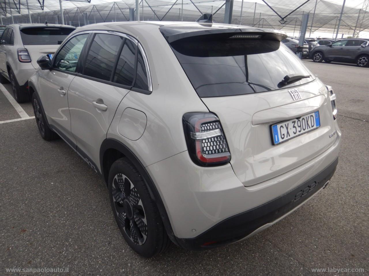 FIAT 600 Hybrid 110 CV DCT MHEV La Prima