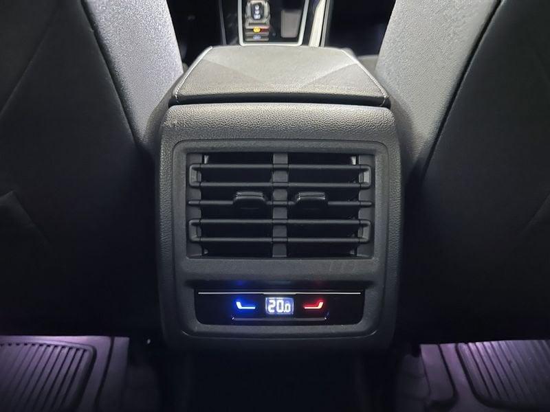 Volkswagen Golf Golf 2.0 tdi Style 150cv dsg