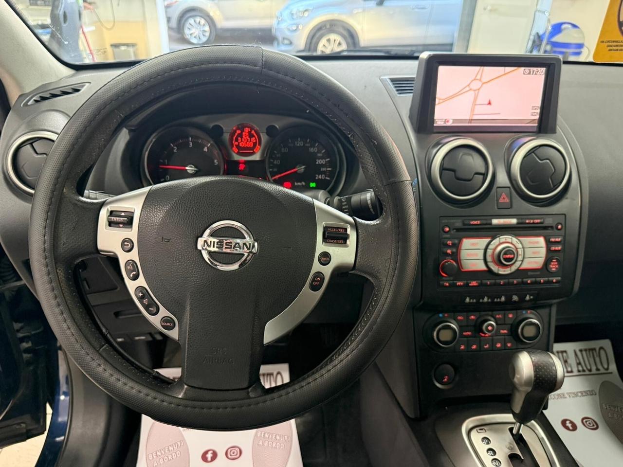 Nissan Qashqai 2.0 4x4 auto 7 posti tetto