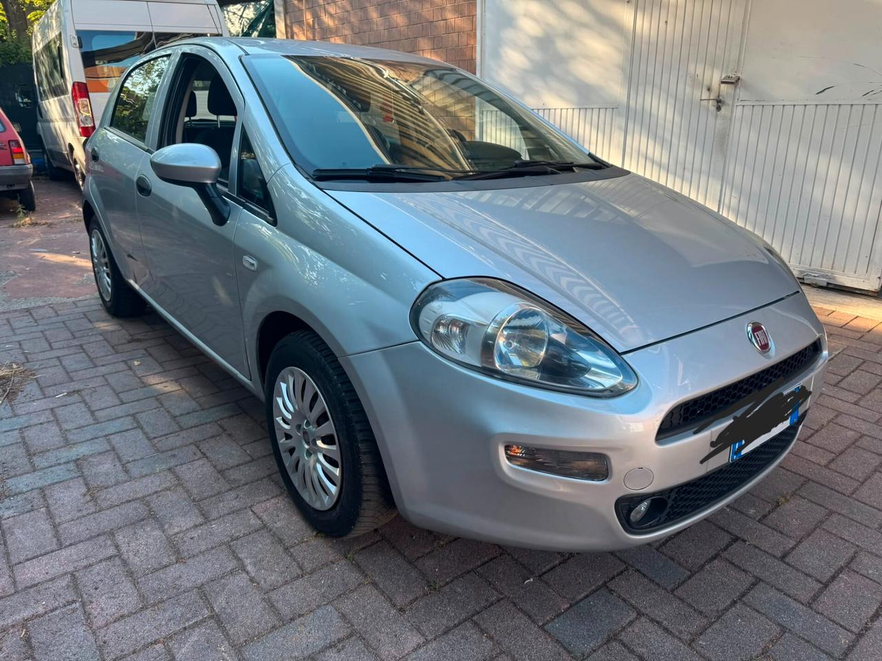 Fiat Punto 1.2 Lounge euro 6 - 2015