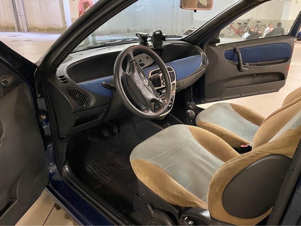 Lancia Y 1.2i cat Elefantino Blu