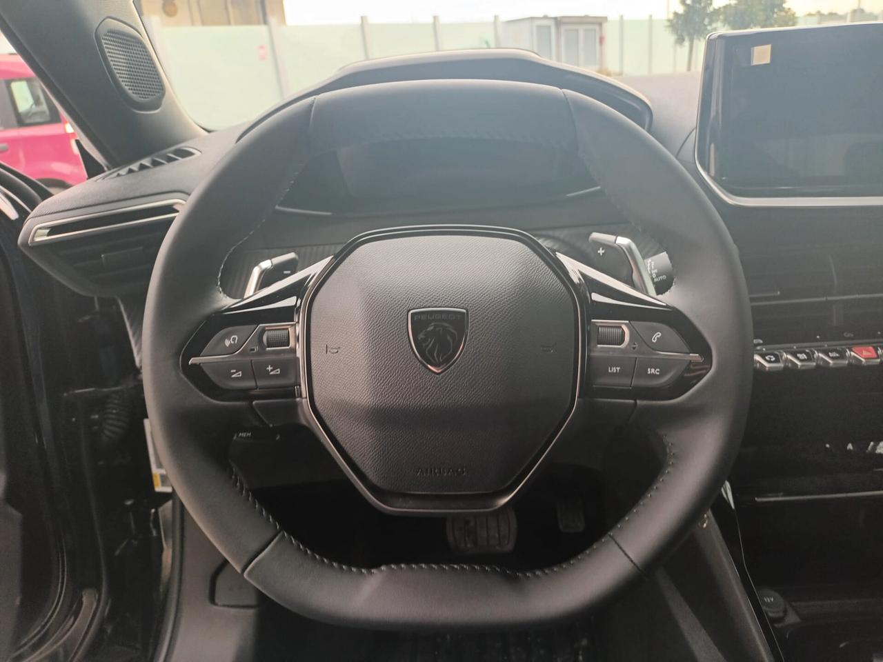 Peugeot 2008 Hybrid 1.2 Allure 145 CV e-DCS6