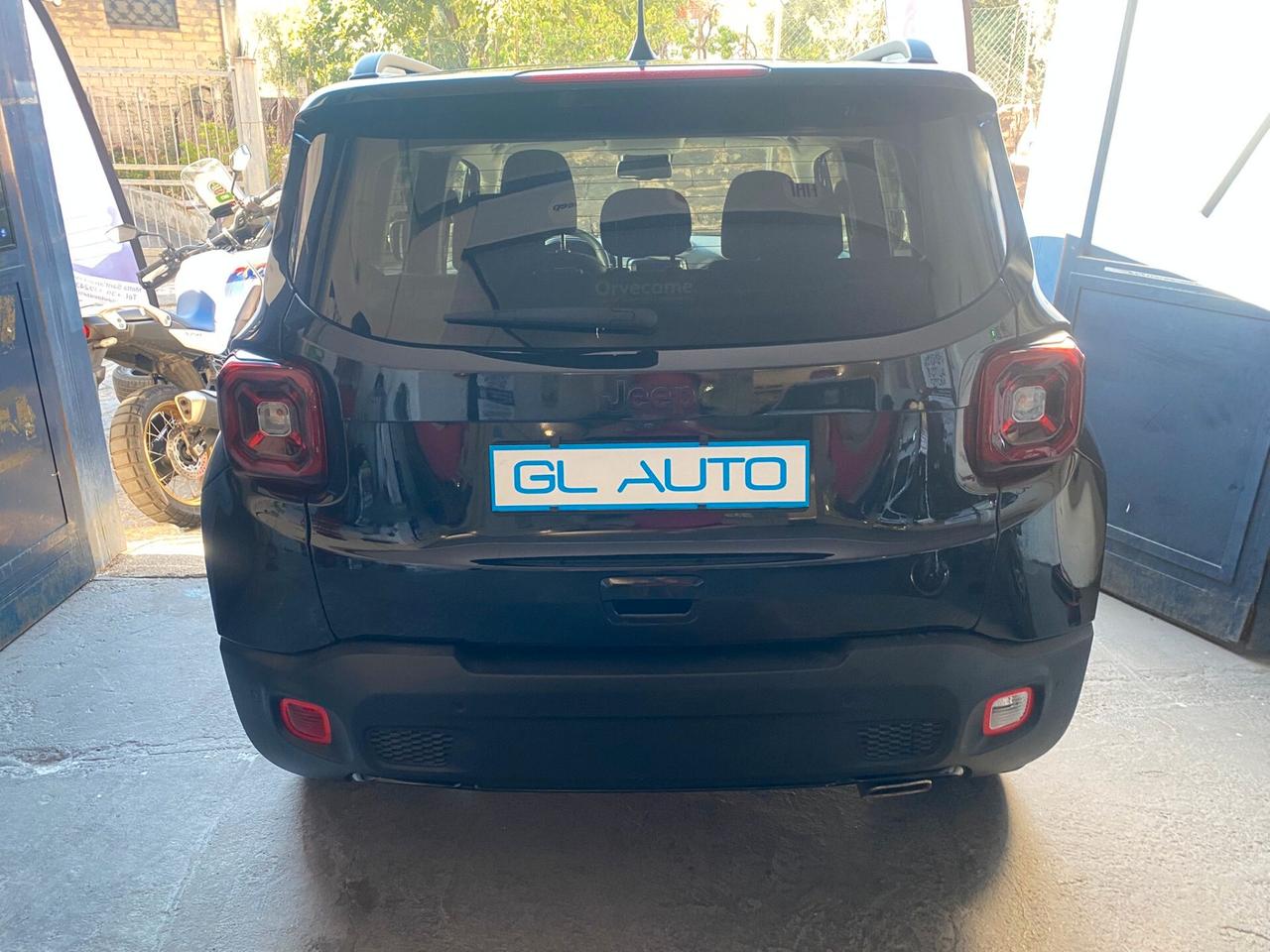 Jeep Renegade 1.3 T4 DDCT 150cv allestimento S total black