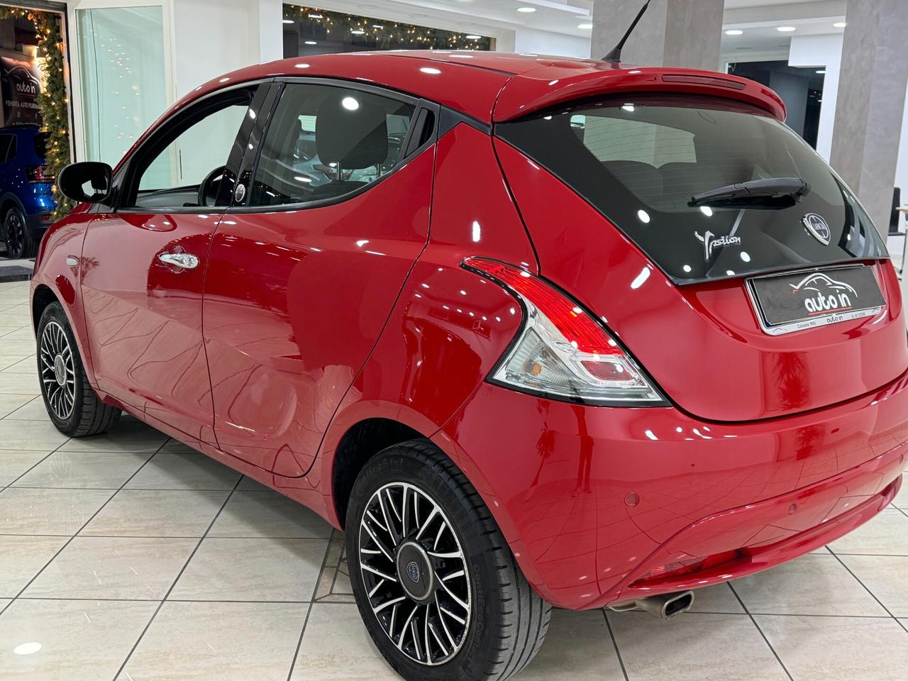 Lancia Ypsilon 1.2 69 CV 5 porte GPL Ecochic Gold