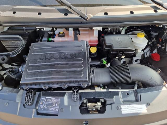IVECO DAILY 35C14H BOX + SPONDA