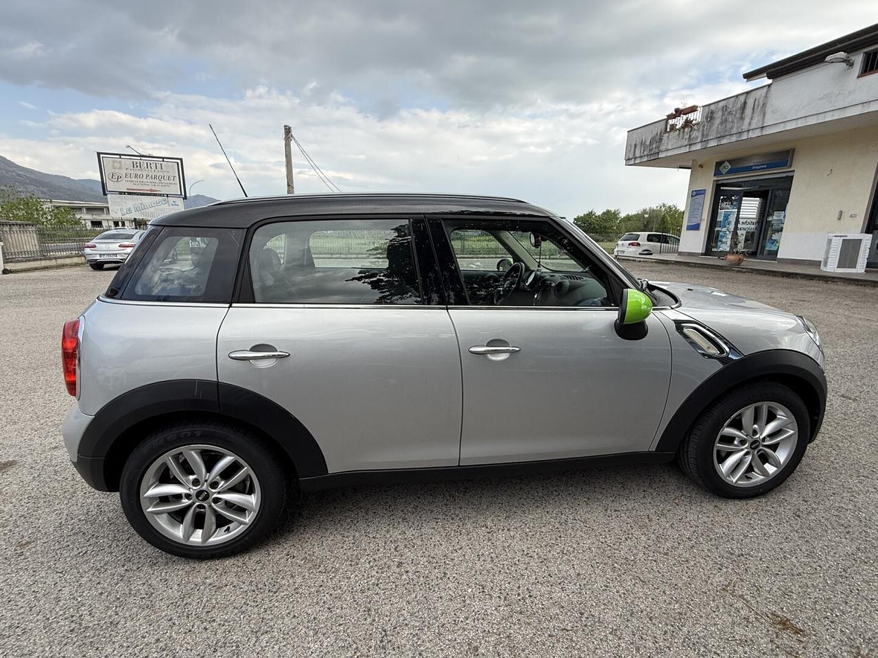 MINI 1.6 COOPER D COUNTRYMAN ADATTA NEOPATENTATI