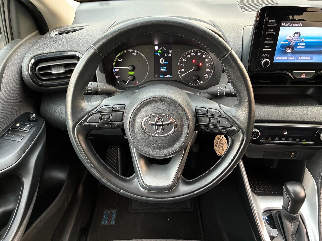 Toyota Yaris 1.5 Hybrid 5 porte Business