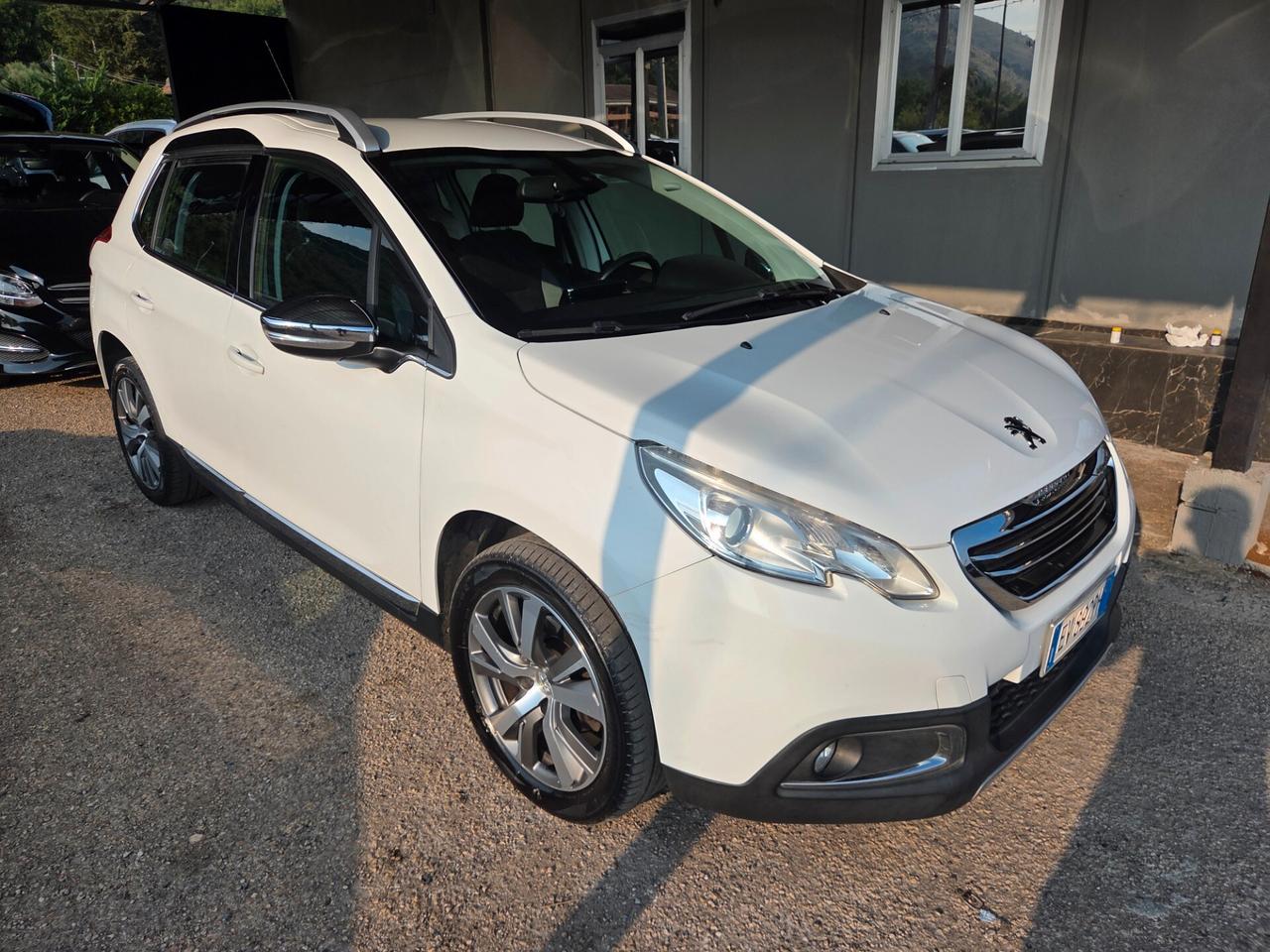 Peugeot 2008 1.6 e-HDi 115 CV Stop&Start Allure
