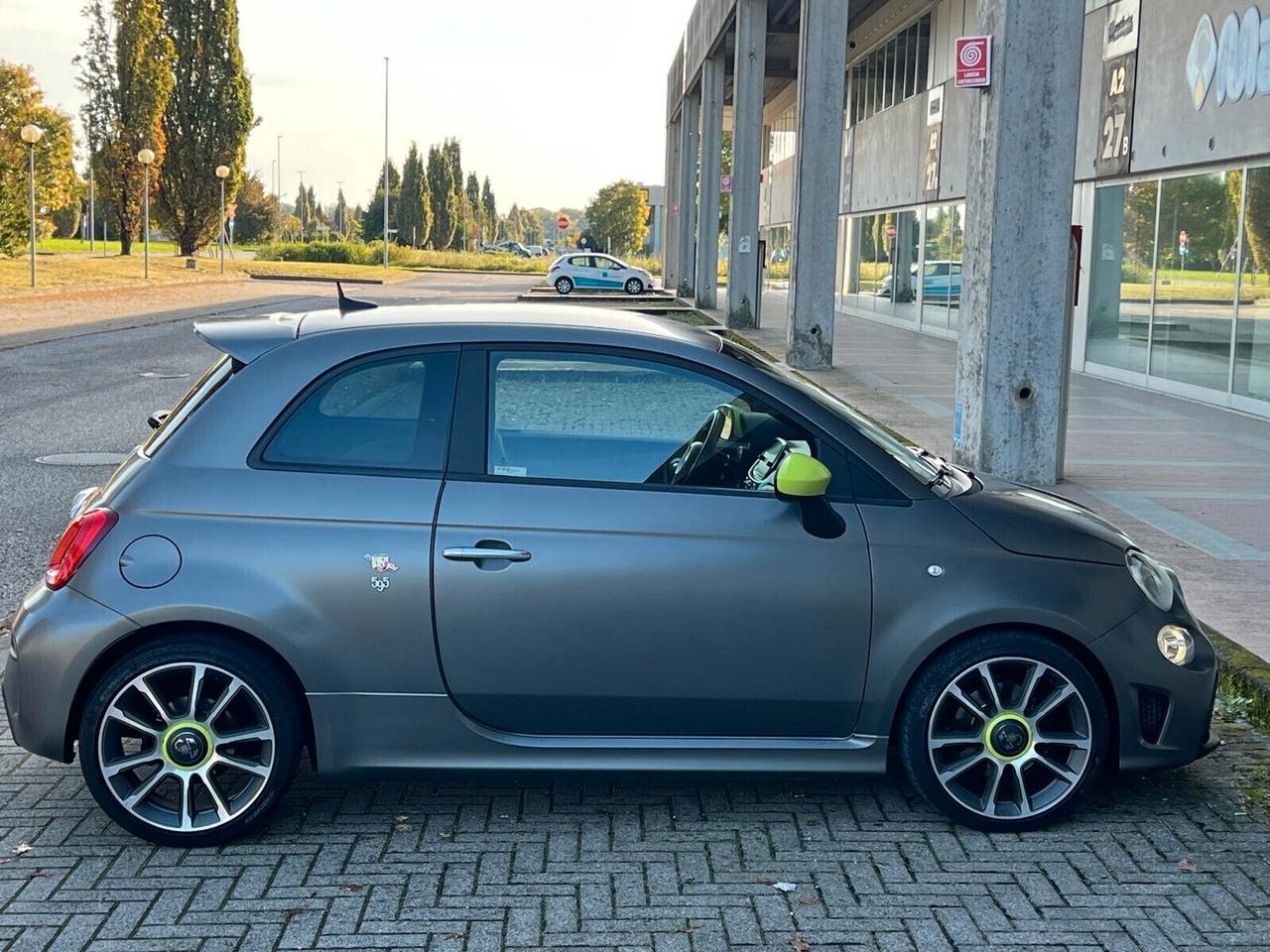 Abarth 595 C 1.4 Turbo T-Jet 165 CV PISTA
