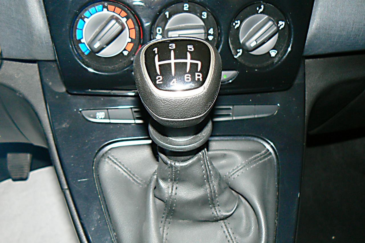 Lancia Ypsilon 1.0 FireFly 5 porte S&S Hybrid Gold - n101102