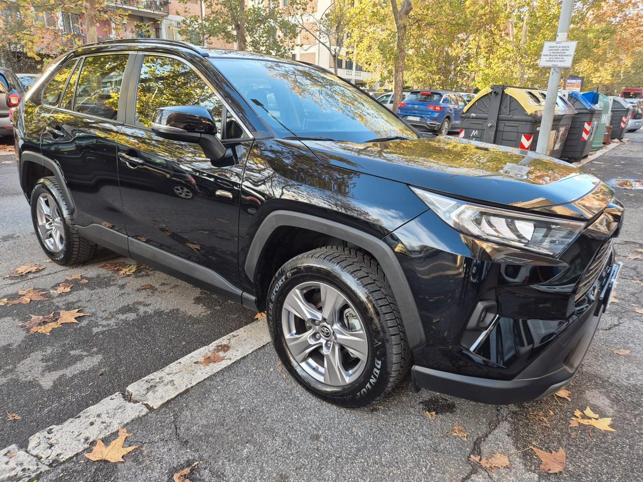 Toyota RAV 4 2.5 HV (218CV) E-CVT Business - NO OBBL. FINANZ.
