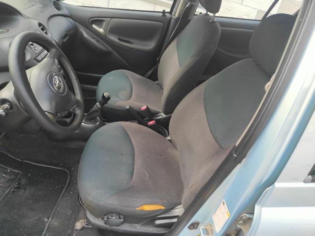 TOYOTA Yaris 1.4 tdi D-4D cat 5 porte Sol Blue