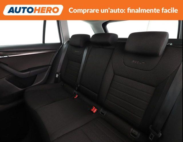 SKODA Octavia 2.0 TDI CR 180 CV 4x4 DSG Wagon Scout