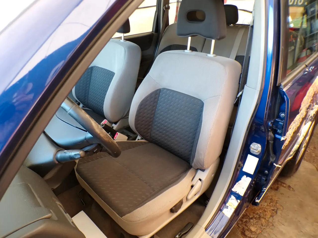 Nissan X-Trail 2.2 dCi Sport Columbia