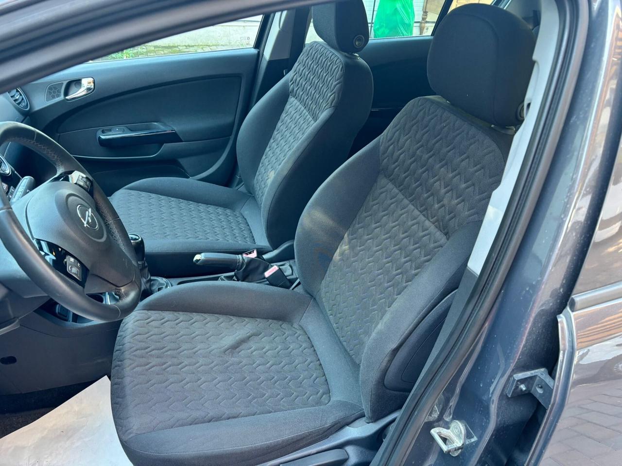 OPEL CORSA 1.2 5 PORTE BELLISSIMA SOLO 84.000 KM OK PER NEOPATENTATI PERMUTABILE