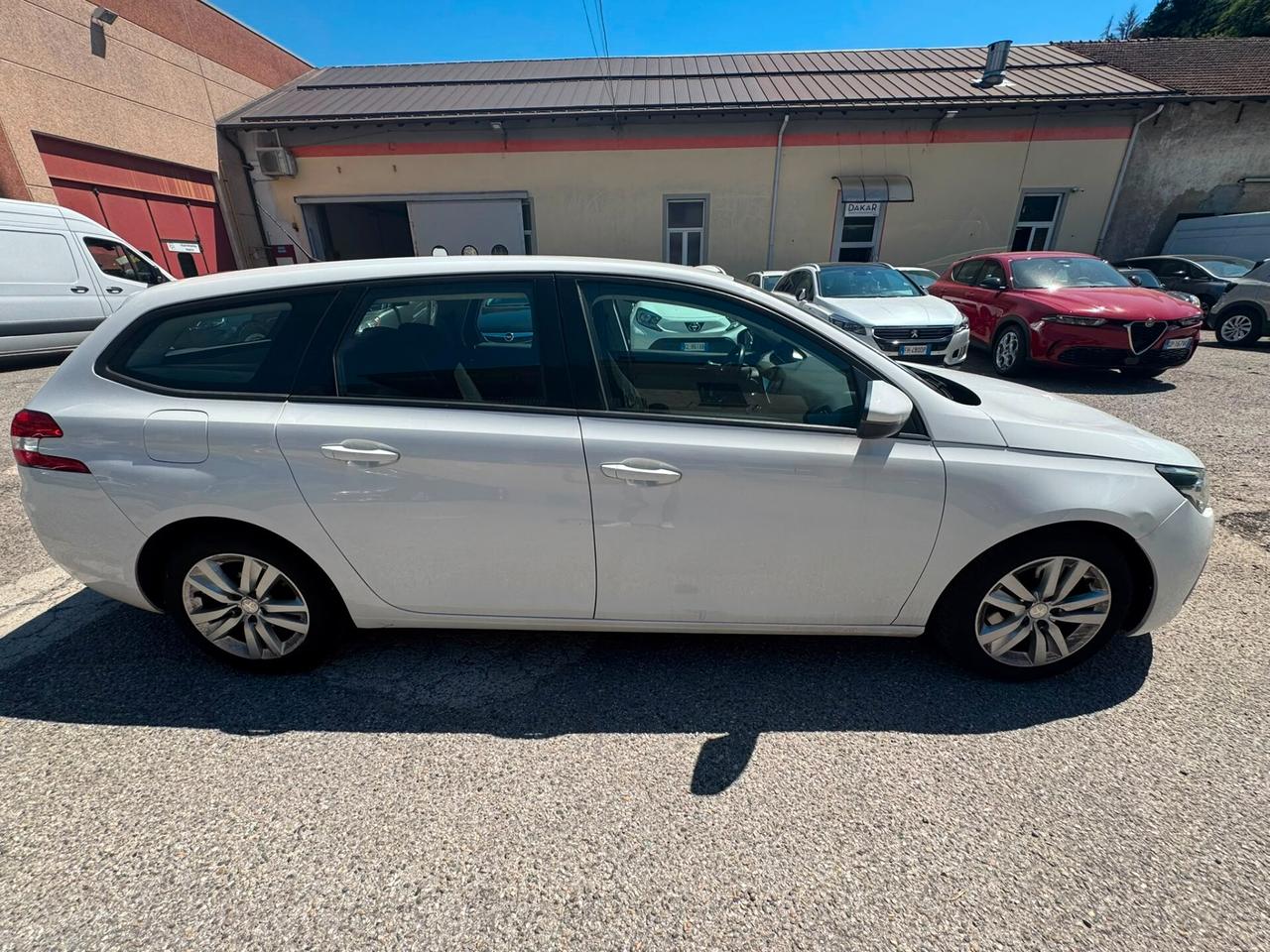 Peugeot 308 BlueHDi 100 S&S SW Business