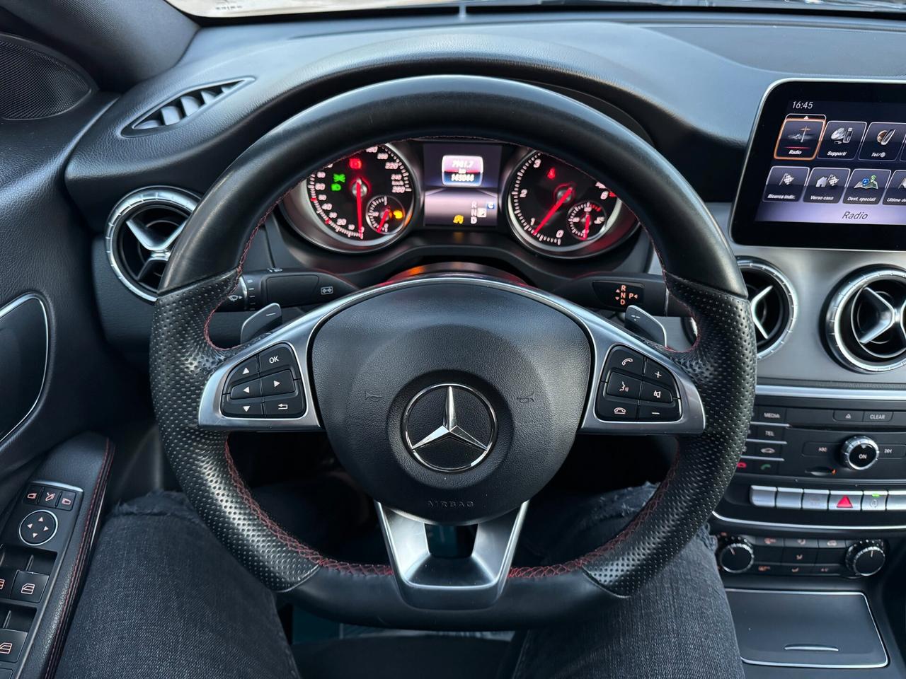 Mercedes-benz CLA 220 CLA 200 d 4Matic Automatic Premium