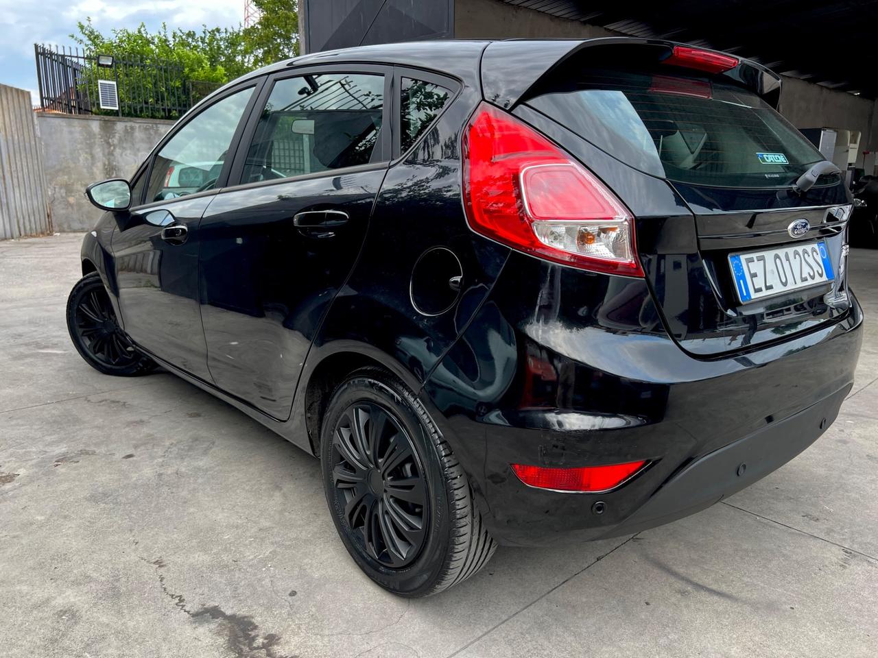 Ford Fiesta 1.5 TDCi 75CV 5 porte Black & White Edition