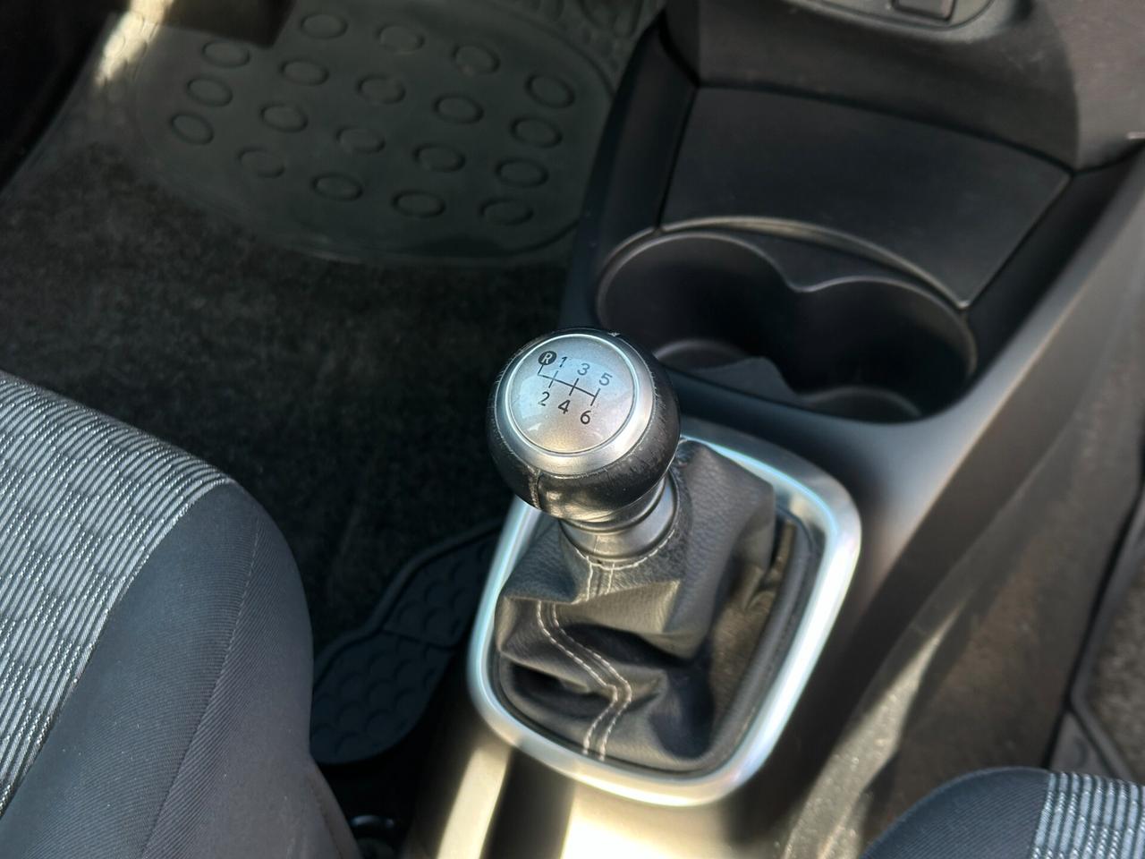 TOYOTA Yaris 1.4 D-4D 5 porte Active