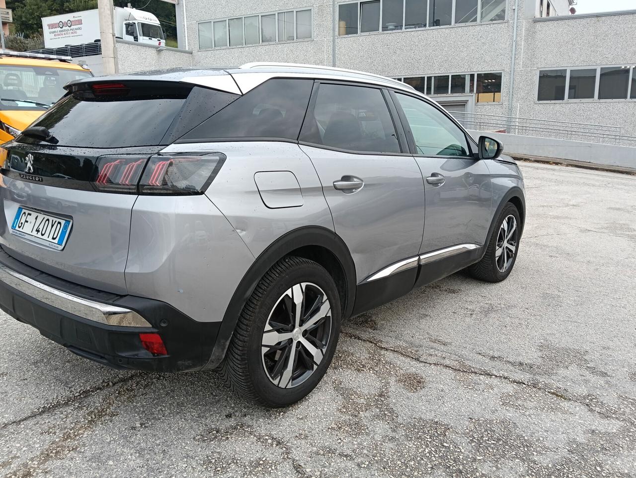 Peugeot 3008 BlueHDi 130 S&S EAT8 Allure