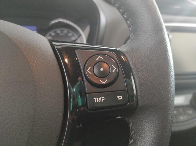 TOYOTA Yaris 3ª serie - Yaris 1.5 Hybrid 5 porte Active