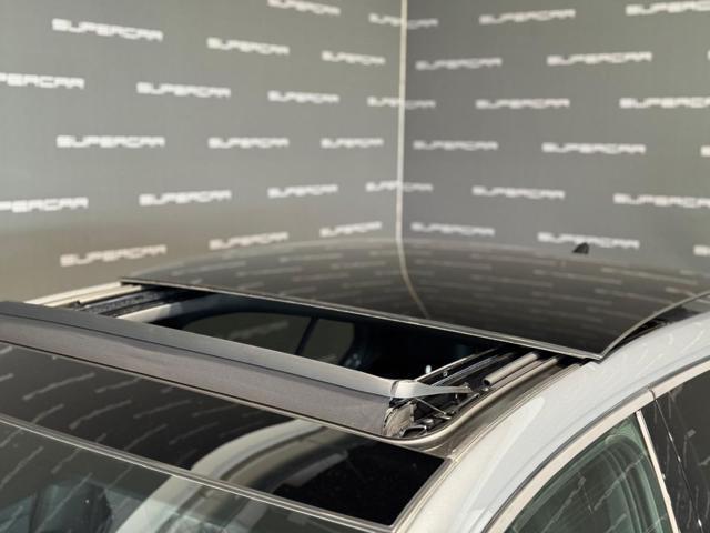 VOLKSWAGEN Golf 2.0 TDI 150 CV DSG SCR R-Line TETTO PANORAMICO