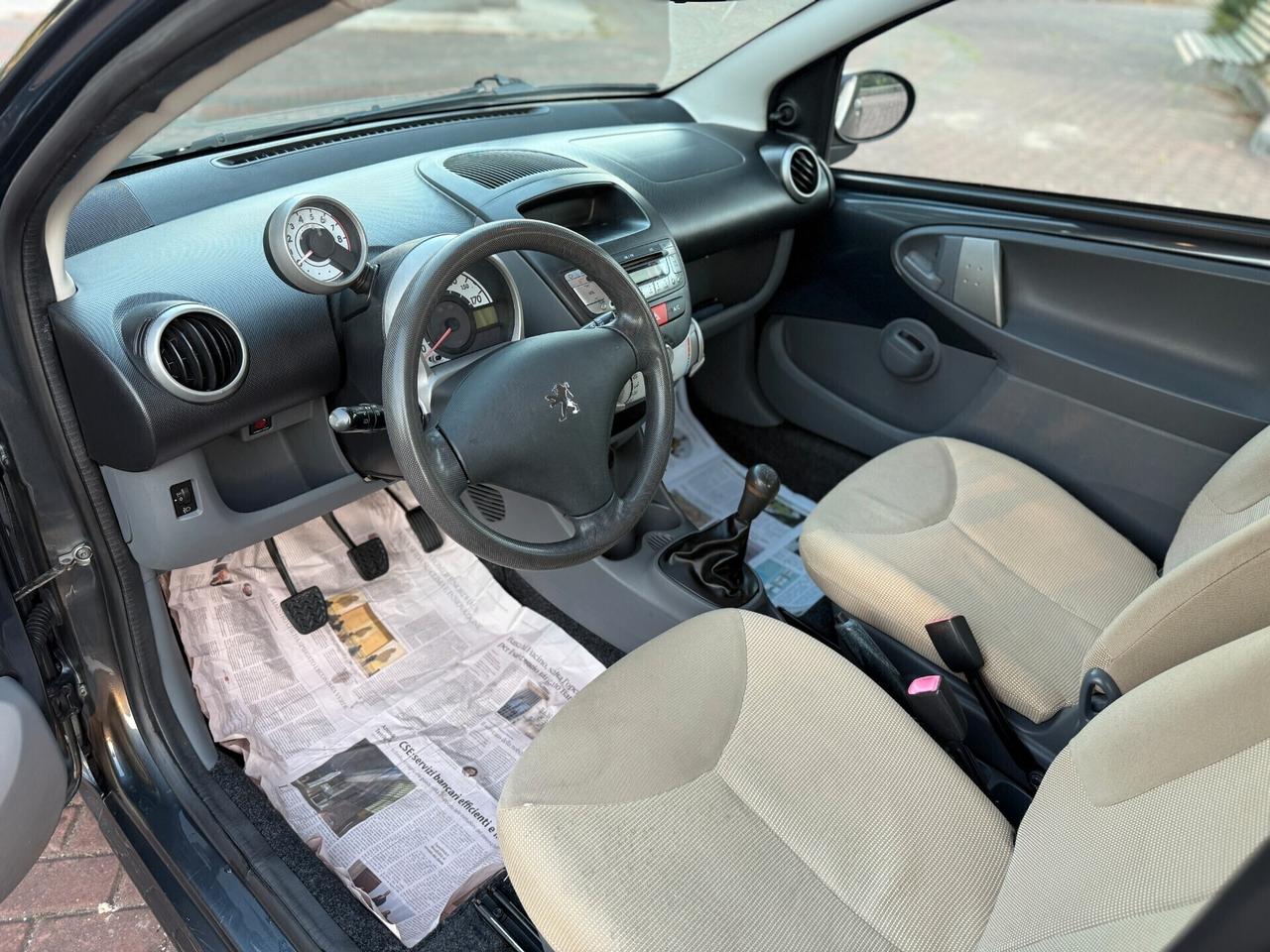 Peugeot 107 1.0 68CV 3p. Sweet Years neopatentati,ottime condizioni