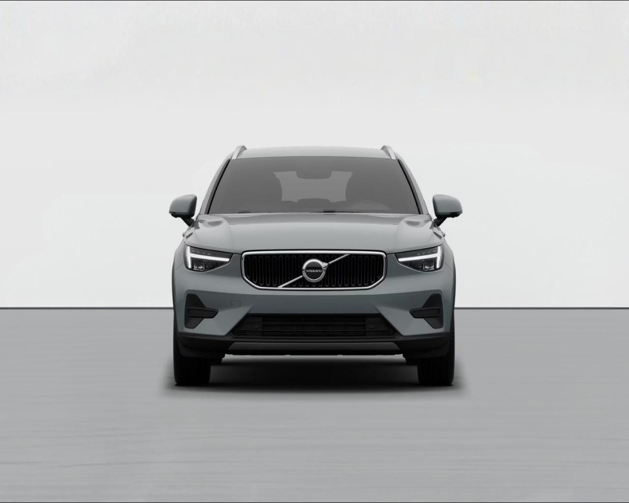 VOLVO XC40 CORE B3 AUTO PREZZO PROMO FINO A FINE MESE