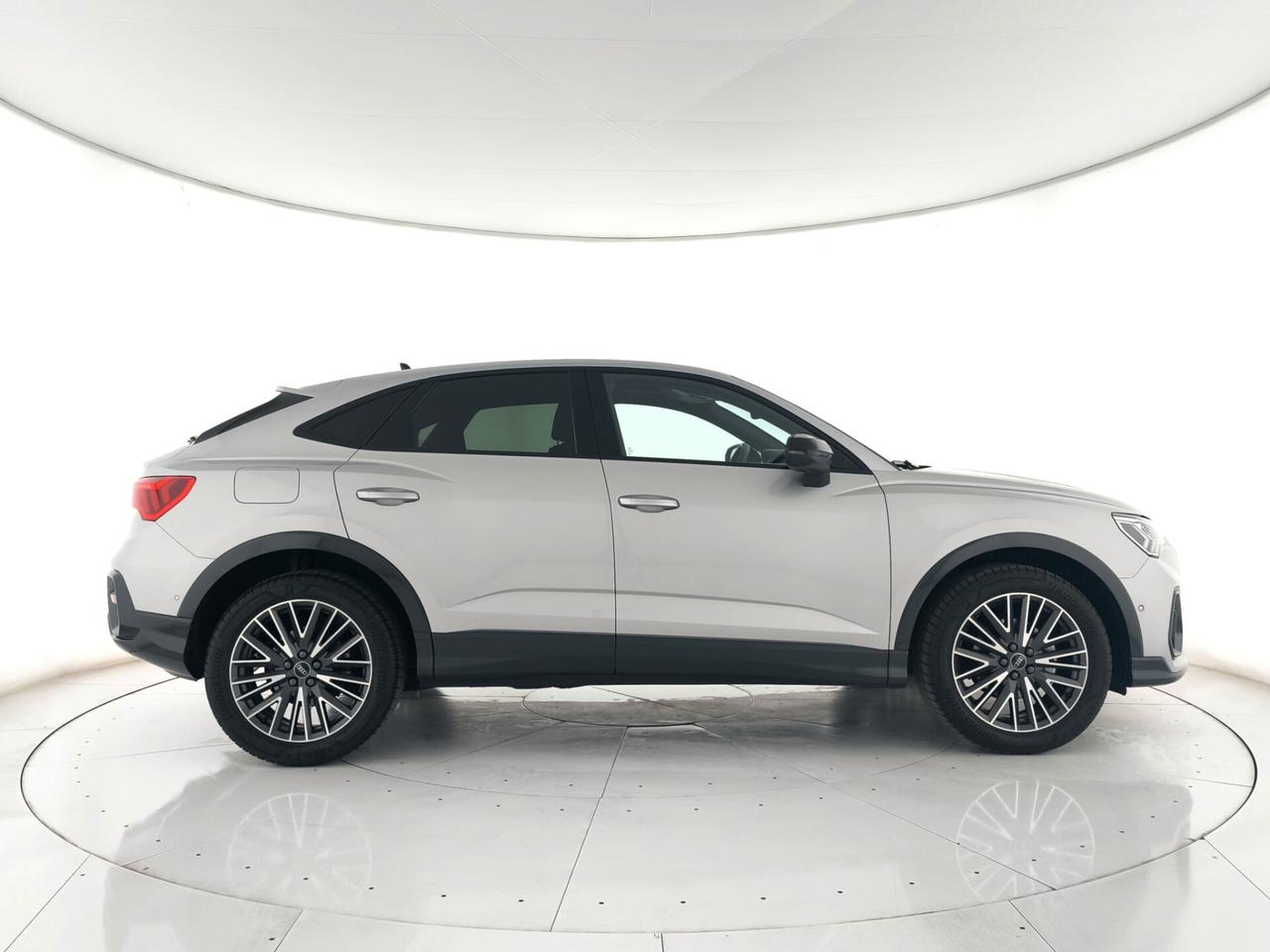 Audi Q3 SPB 35 TFSI S tronic line edition