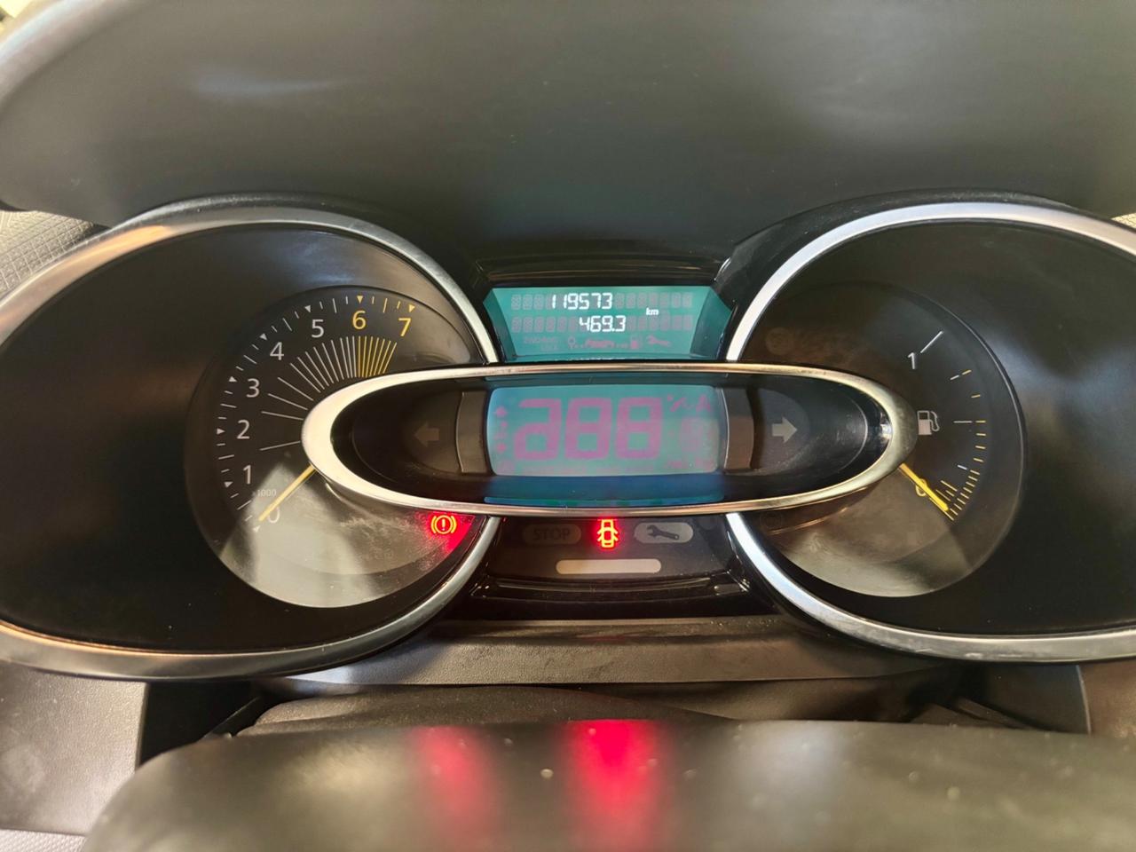 Renault Clio 1.2 75CV 5 porte Costume National