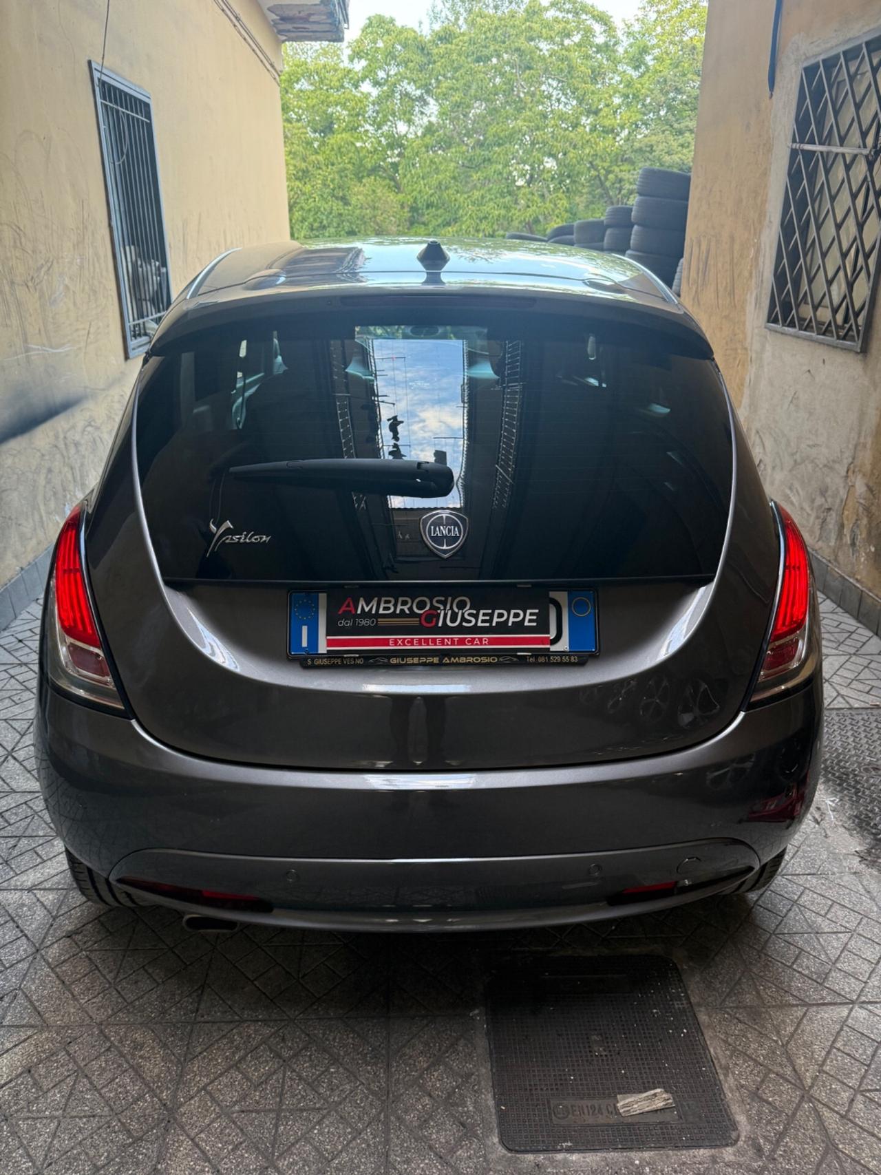 Lancia Ypsilon 1.2 69 CV 5 porte GPL DI SERIE