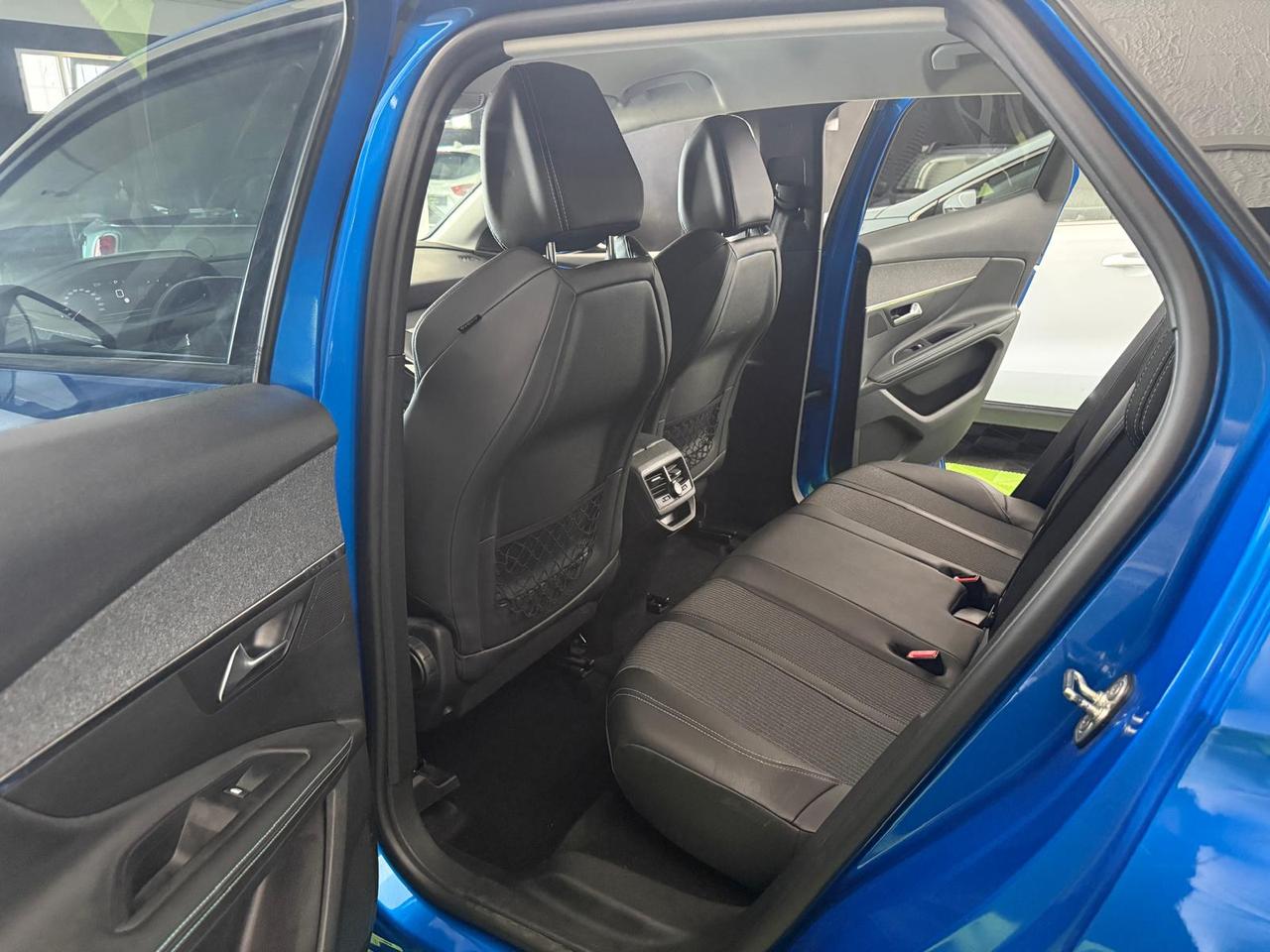 Peugeot 3008 1.5 BlueHDI EAT8 S&S Allure Pack