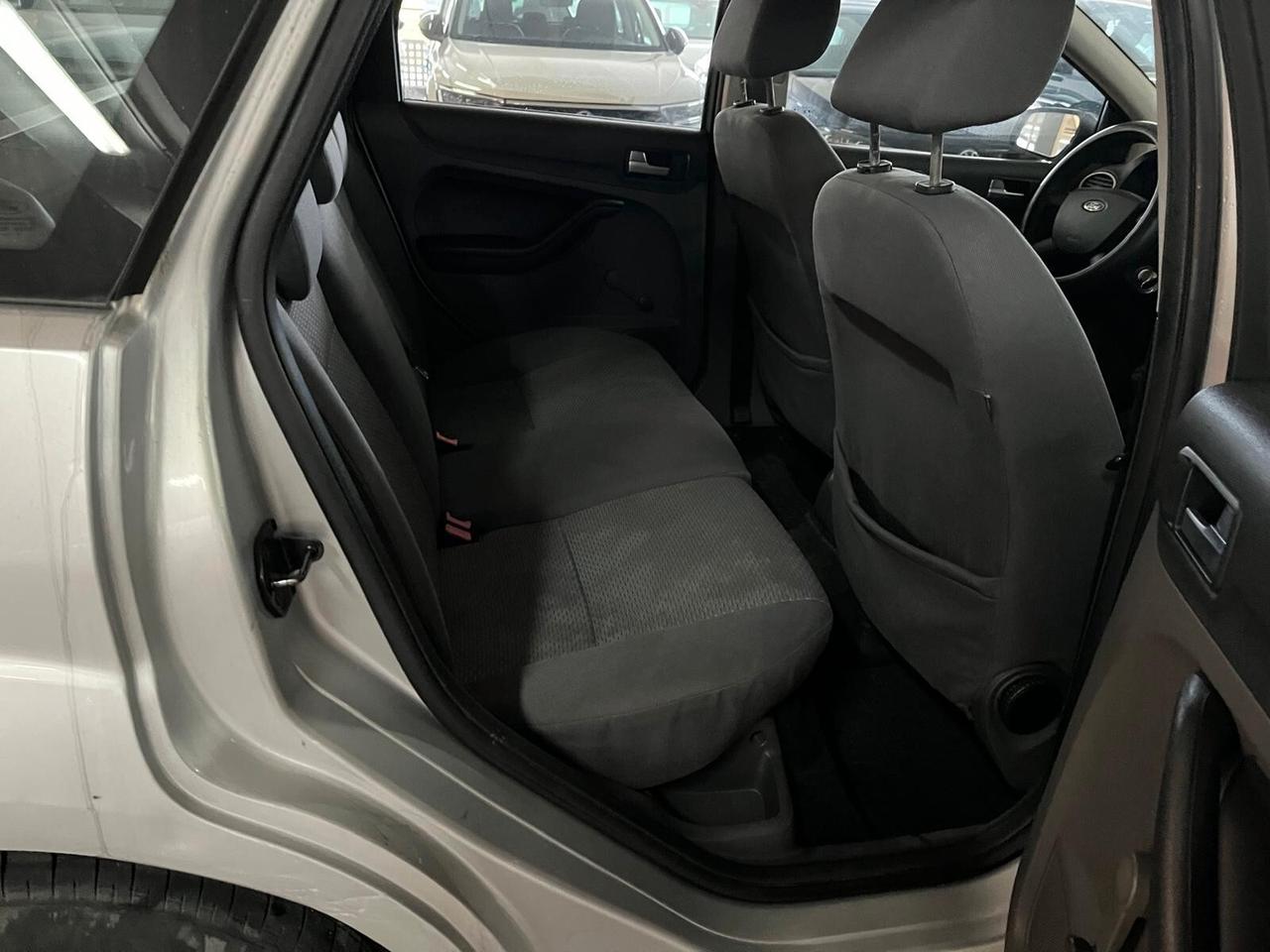 Ford Focus 1.6 90 CV SW