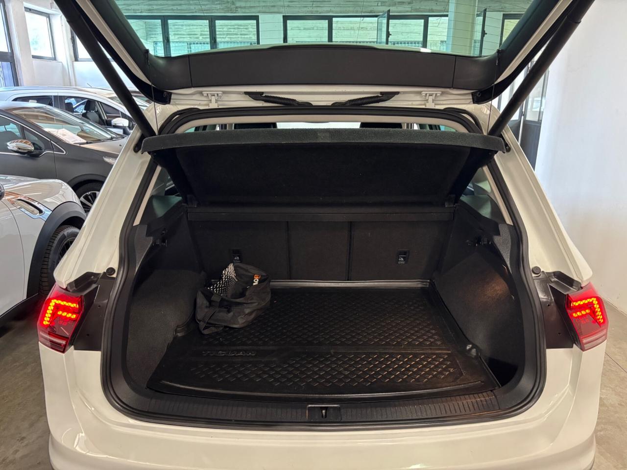 Volkswagen Tiguan 2.0 TDI DSG 4MOTION ALCANTARA