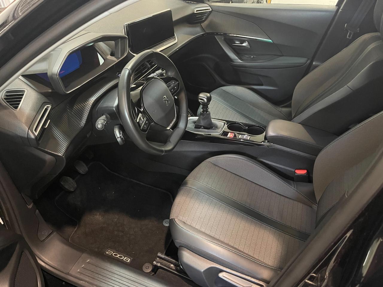 Peugeot 2008 PureTech 100 S&S Allure Pack