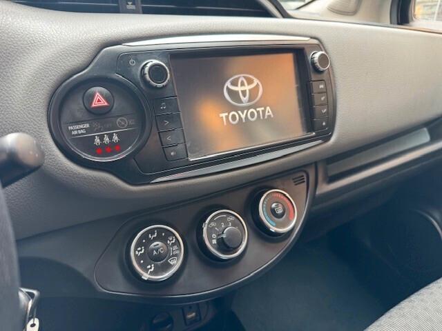 Toyota Yaris 1.0 5 porte Lounge